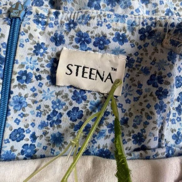 SOLD - Picture 3 of 7